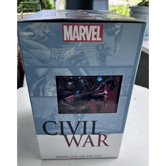 Marvel Comics Captain America Civil War Fighting Stance Figurine NEW BOXED 1/8 - Picture 6 of 9